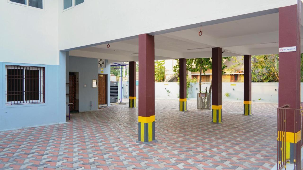 ホテル Akash Residency Rāmeswaram エクステリア 写真